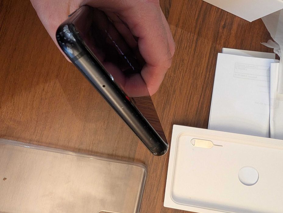 Huawei P20 smartfon 64GB Uszkodzony