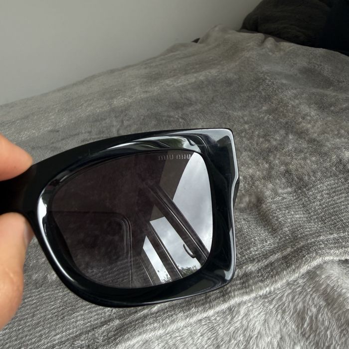 Okulary przeciwsłoneczne Miu Miu SMU 08W czarne