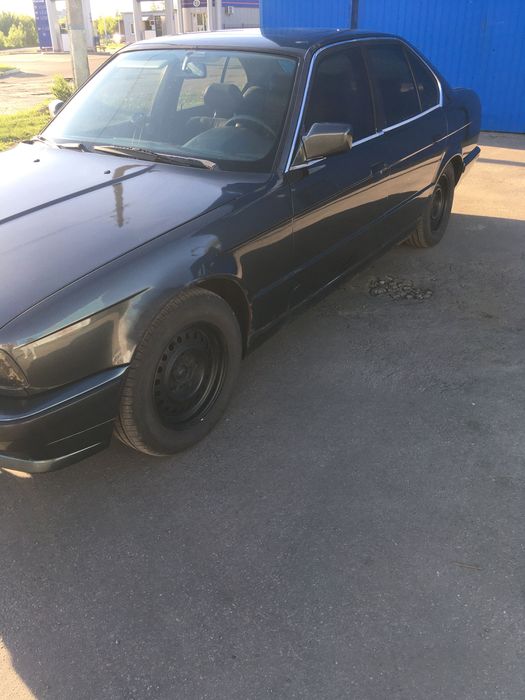 Продам БМВ 525 е34