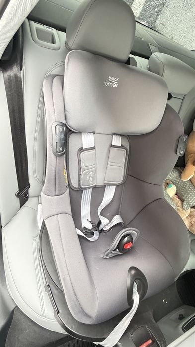 Автокрісло Britax Römer DUALFIX iSENSE (Midnight Grey) зі платформою