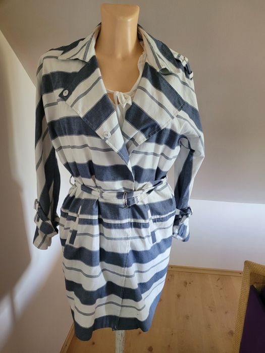 Piękny płaszcz damski trencz prochowiec S