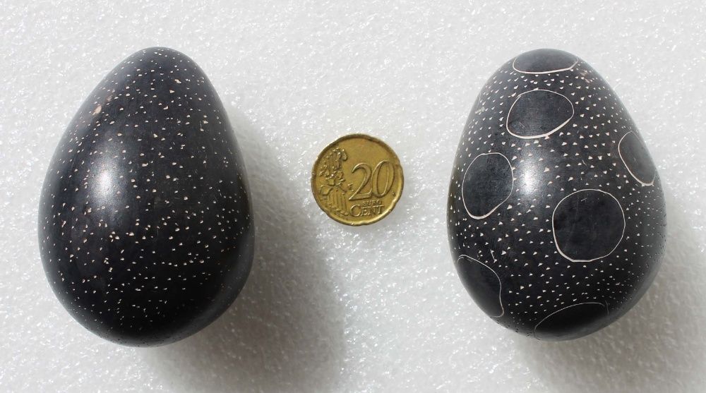 Ovos de mármore preta pintados à mão