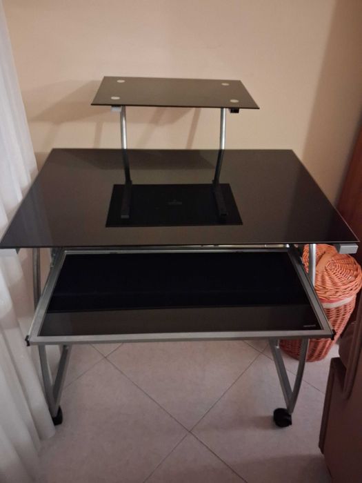 Secretária de Computador