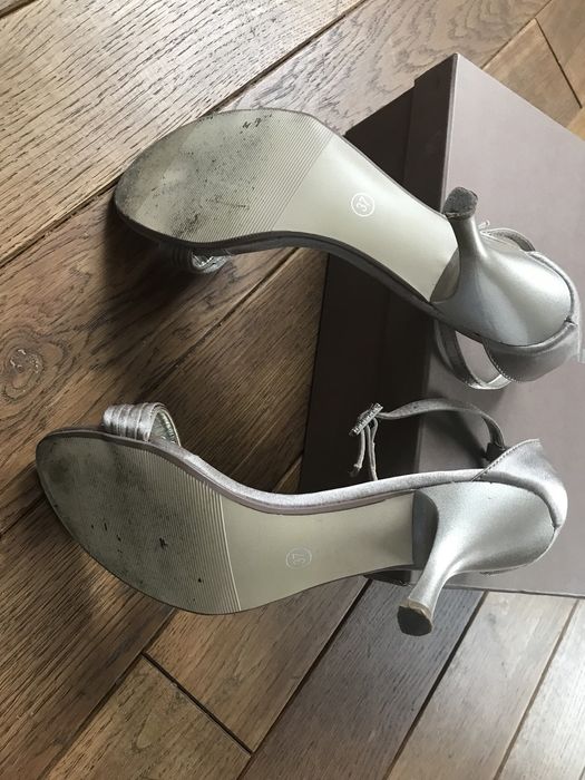 Szpilki/buty firmy MENBUR