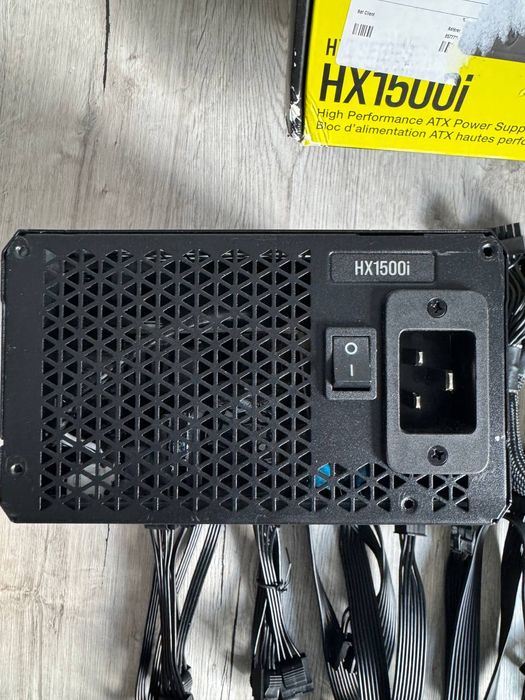 Блок живлення Corsair HX1500i – 1500 W 80 PLUS Platinum (CP‑9020215)