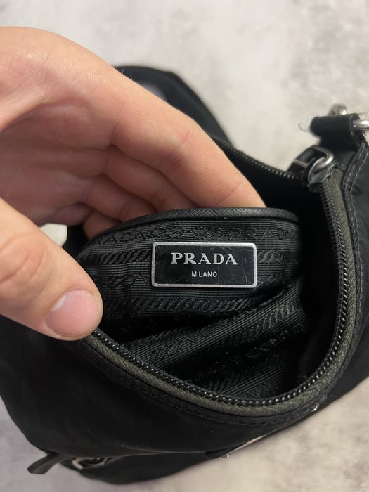 Нейлоновая оригинальная сумка Prada Tessuto
