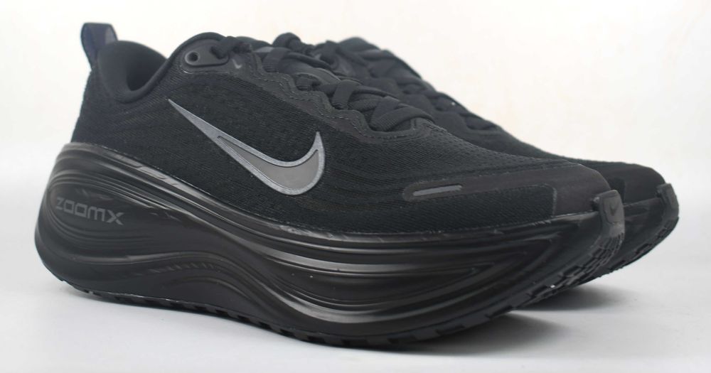 Buty do biegania Nike Vomero Plus hv8154 roz. 39
