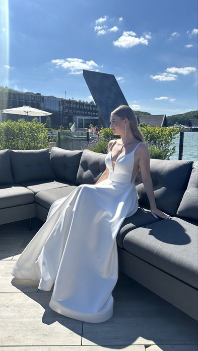 Випускна / весільна сукня