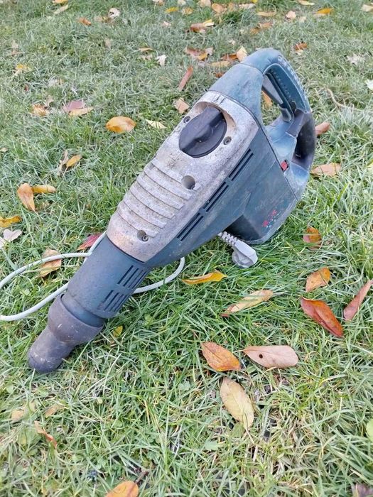 Перфоратор BOSCH GBH 7-46 DE
GBH
GBH
GBH 7-46DE
GBH 7-46DE
GBH 7-46DE