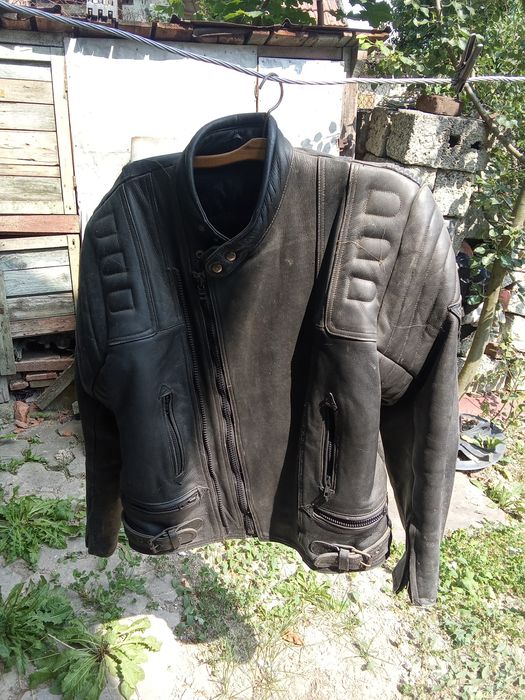 Байкерська мотоциклетна куртка