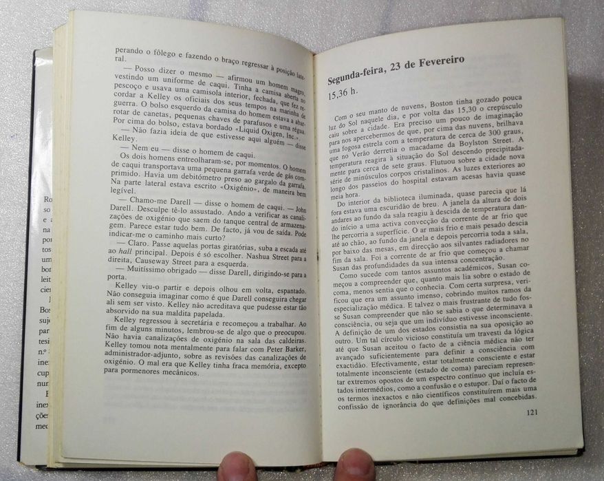 Livro  Em Coma (Robin Cook)