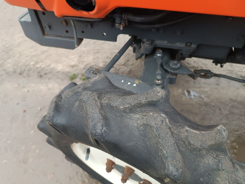 Японський мінітрактор.Трактор Кубота.