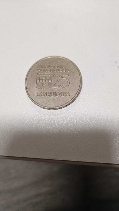 Moeda 25 escudos 1980