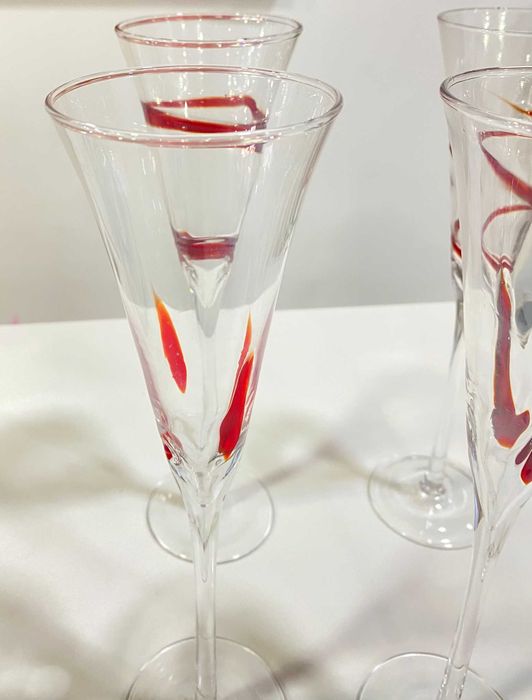 Conjunto de 4 flutes de champanhe, únicas e elegantes