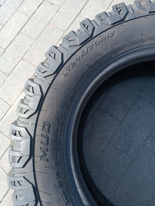 245/70R17 Cooper Evolution MTT MUD