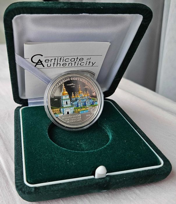 5 $. "Михайлівський монастир". СРІБЛО.  Набір. Сертифікат. 2009р. 1 OZ