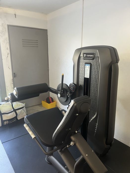 Máquina TopGim Leg Extension/Leg Curl