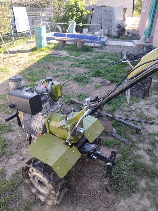 Продам мотоблок DOZER D6-1