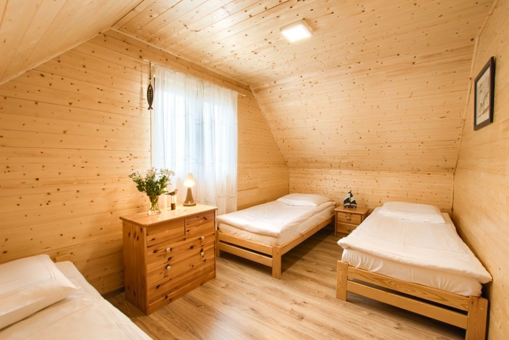 Kolorowe Domki Rewal 200m do morza ostatni termin