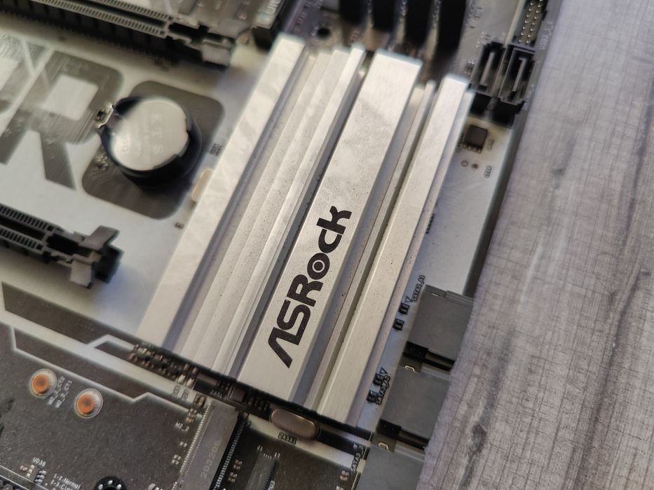 Материнська плата ASRock x370 (sAM4, AMD X370, PCI-Ex16) OEM