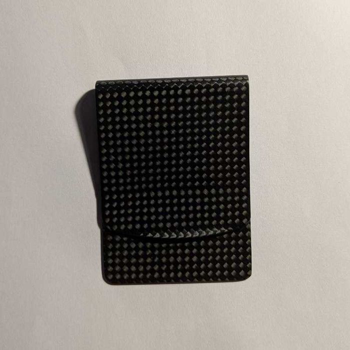 Ультратонкий карбоновий затискач для купюр та карток