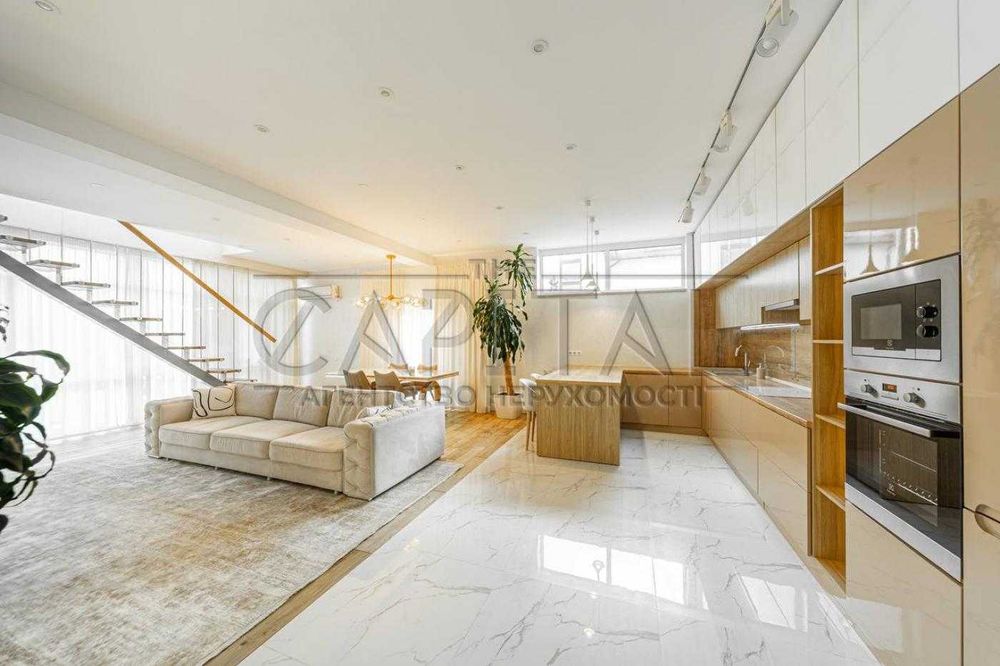 Здається в оренду шикарний автрономний будинок в Козині з басейном