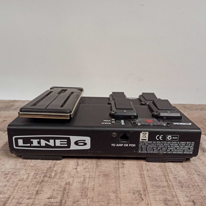 Line6 FBV Express Mk I sterownik nożny footswitch do wzmacniaczy
