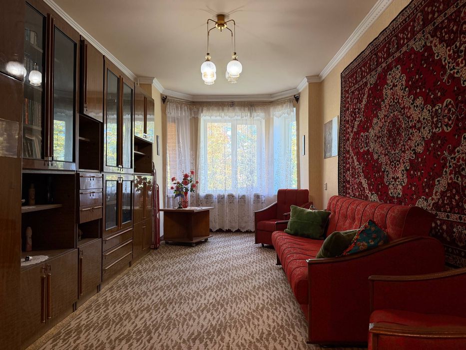 Продаж 2 кімн. Металургів 18, Автономка, Соцмісто