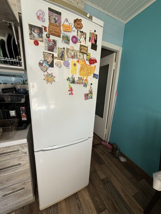 Холодильник indesit 185 см двухкамерный