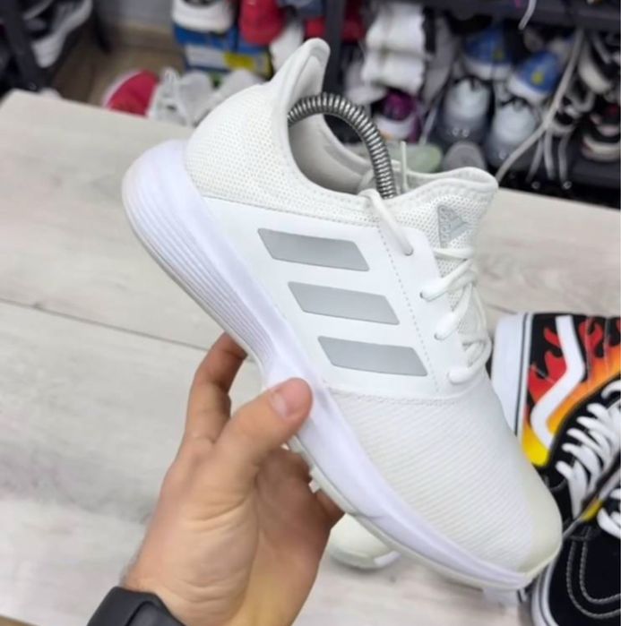 Adidas кросівки оригінал