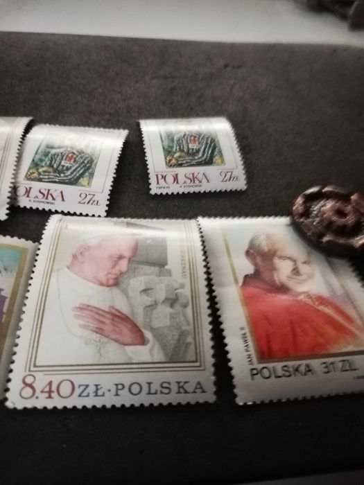 znaczki z papieżem 4 szt i Makysmilianem Kolbe 2 szt,nie kancerowane