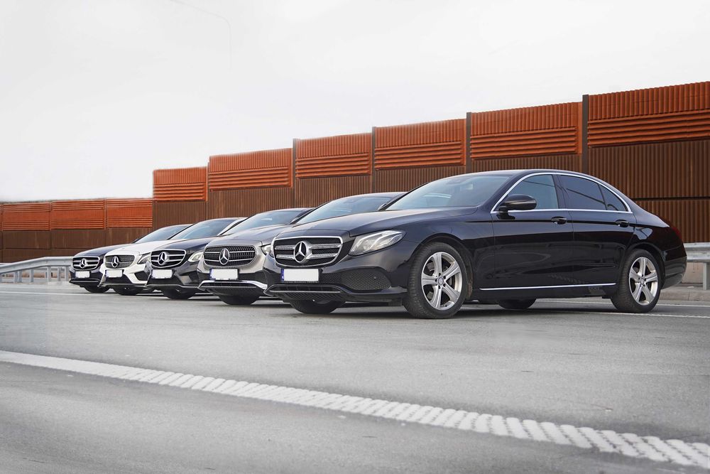 Wypożyczalnia/Wynajem Samochodów Limuzyn Mercedes Warszawa
