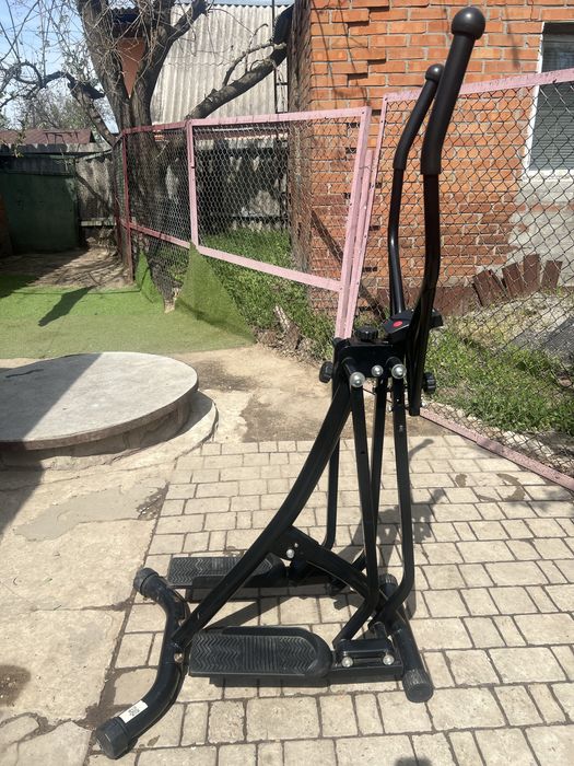 Тренажер для фітнесу