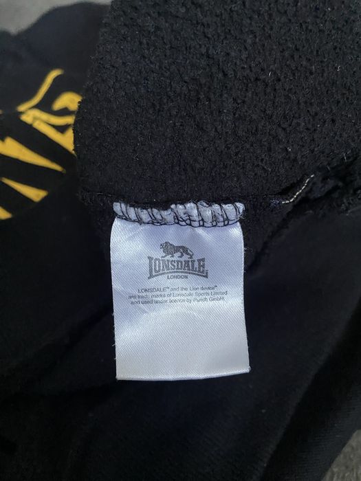 Продам худі Lonsdale