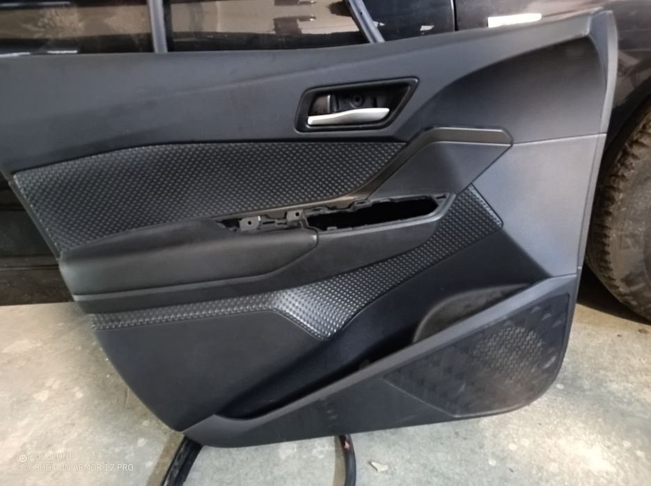 Material portas Toyota C-HR