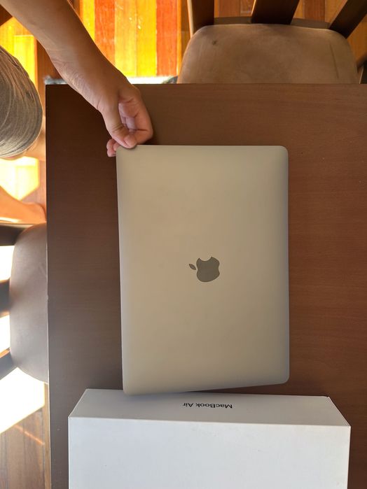 MacBook Air 2019