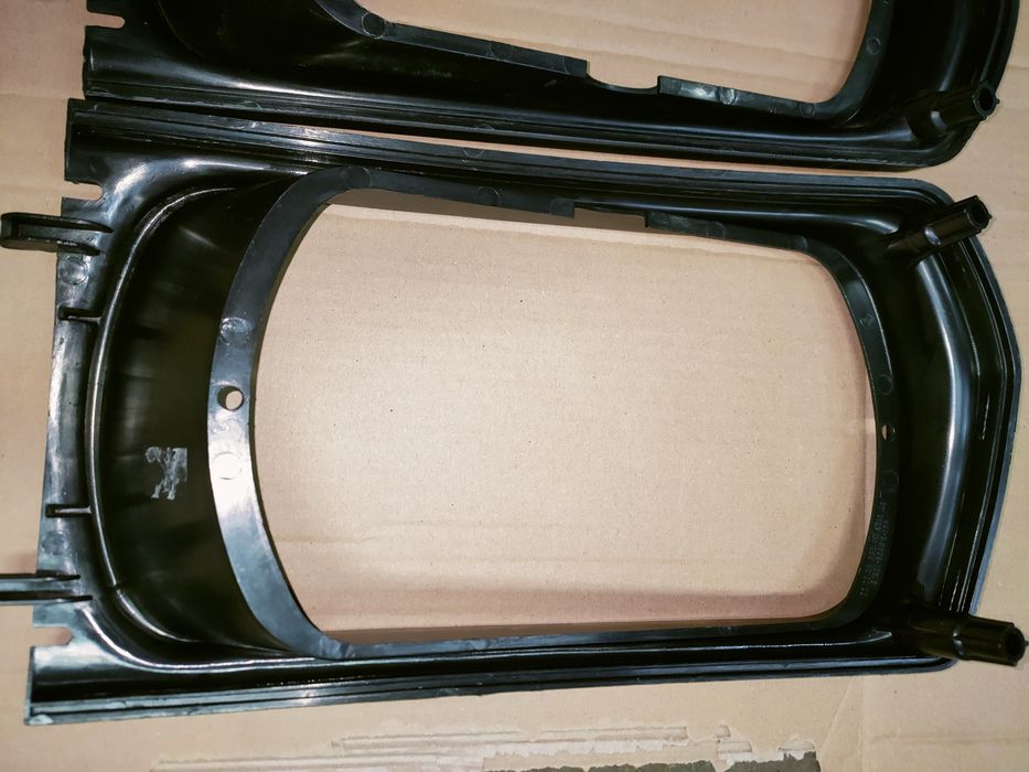 Atrapa grill światła przód skoda 105 120
