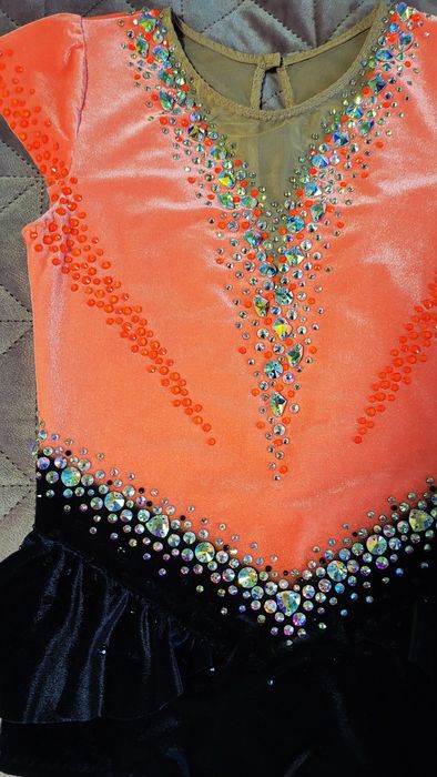 Купальник для художньої гімнастики.      художественной гимнастики