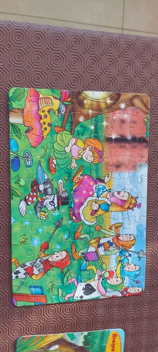 2 puzzles Branca de neve