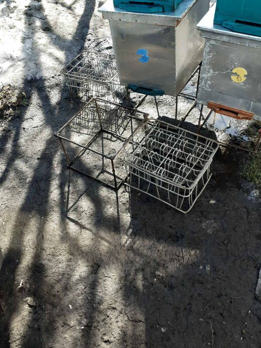Продаются улья и подставки под улья