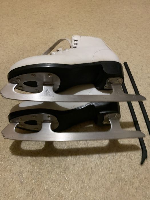 Коньки для фигурного катания