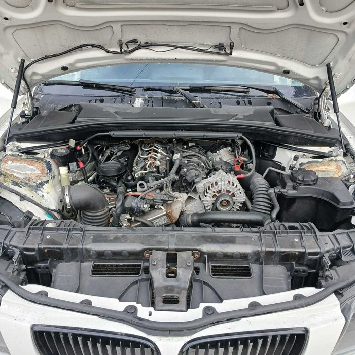 BMW E81 Serie 1 2.0D de 2010 - Peças Usadas