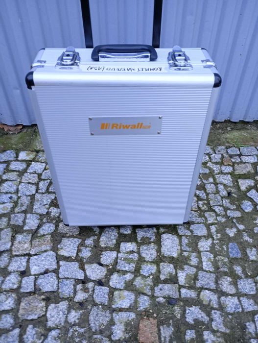 Walizka narzędziowa Riwall