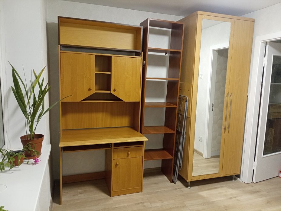 Своя  3 к. квартира  біля  м.КПі