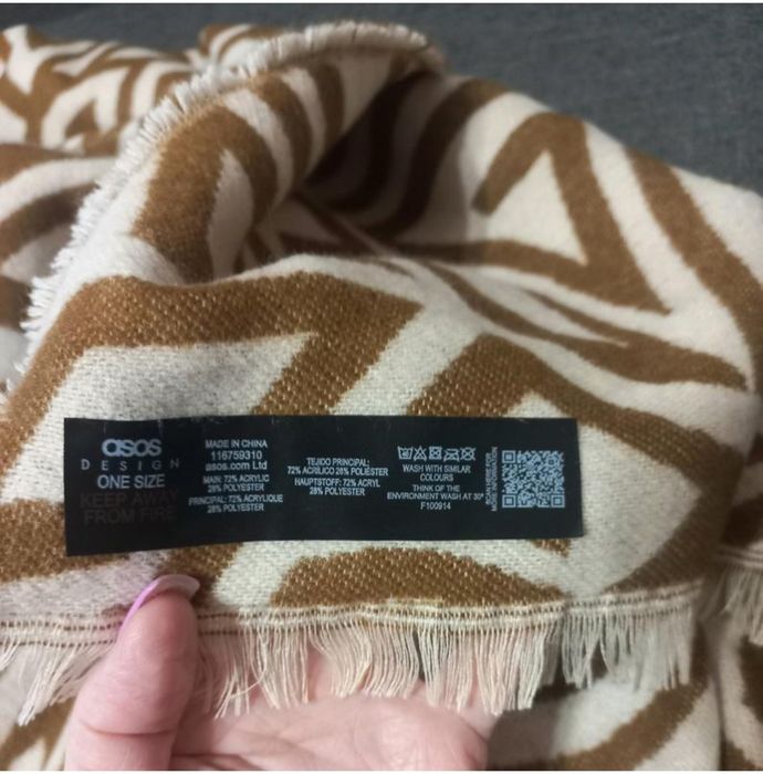 Великий жакардовий шарф  ASOS DESIGN.