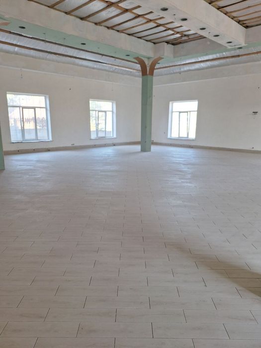 Оренда комерційного приміщення, 592 м², с. Солуки