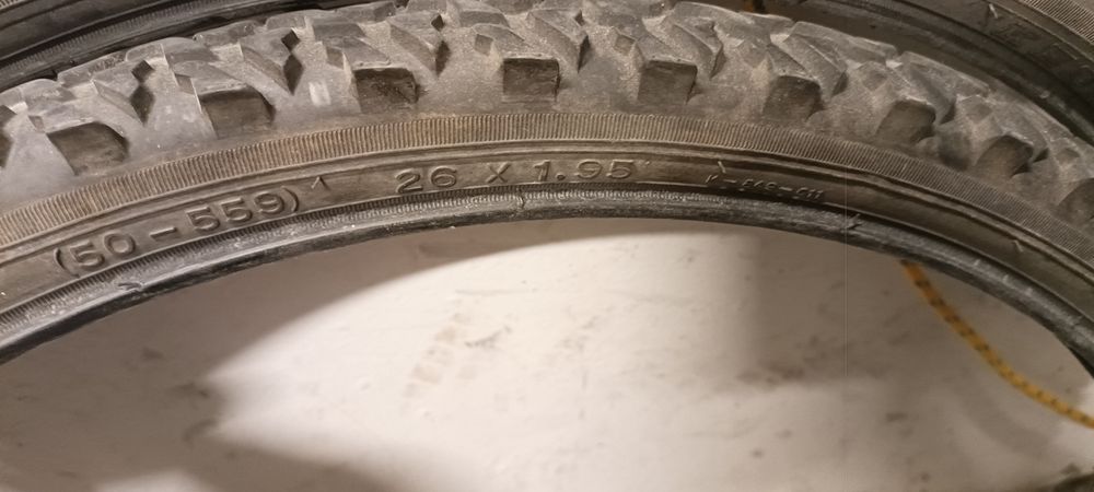 Opony rowerowe jak nowe 26 cali 1.95,  50-559