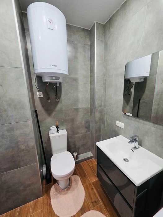 ЖК Гранд Бурже! Квартира з новим ремонтом!