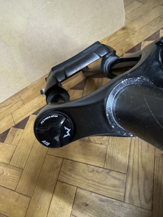 suspensão marzocchi bomber 14mm aro 29