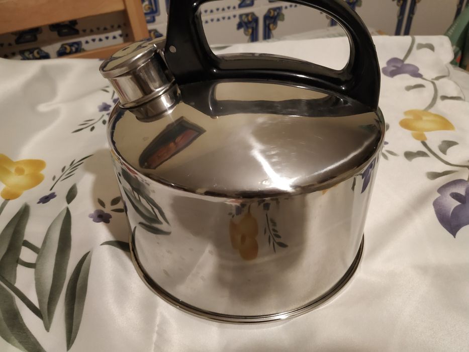 Stainless Steel Kettle, Like New